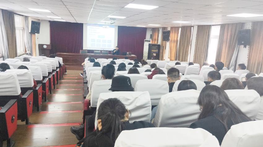 5AD91063139EB3356DB8608E80EA9EBA.jpg