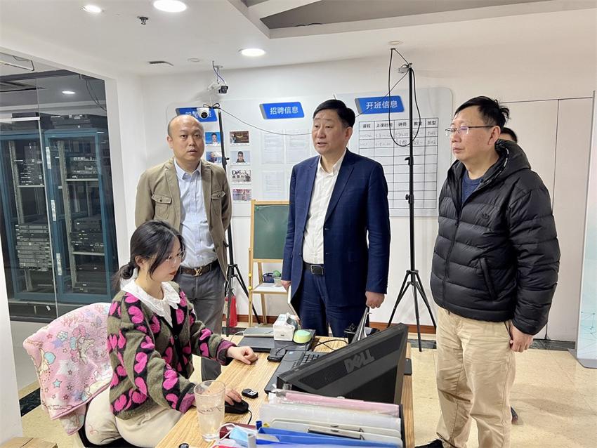 深化校企合作,共话协同育人——玄武中专走访南京建策科技股份有限公司02.jpg