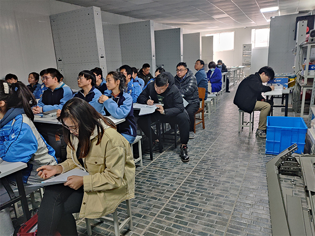 3.3移动教研组校级公开课3.jpg 3.3移动教研组校级公开课3.jpg