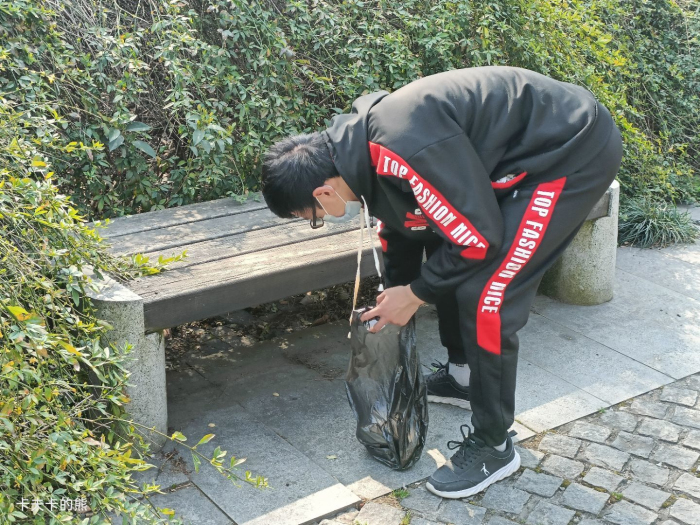 3.12信息工程系绿博园志愿服务活动1.jpg 3.12信息工程系绿博园志愿服务活动1.jpg