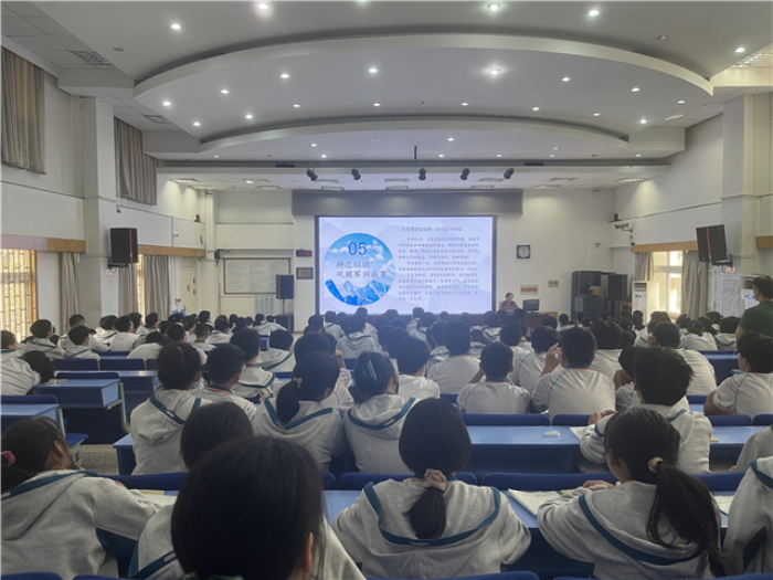 9.22学生处组织军训前动员大会4.jpg