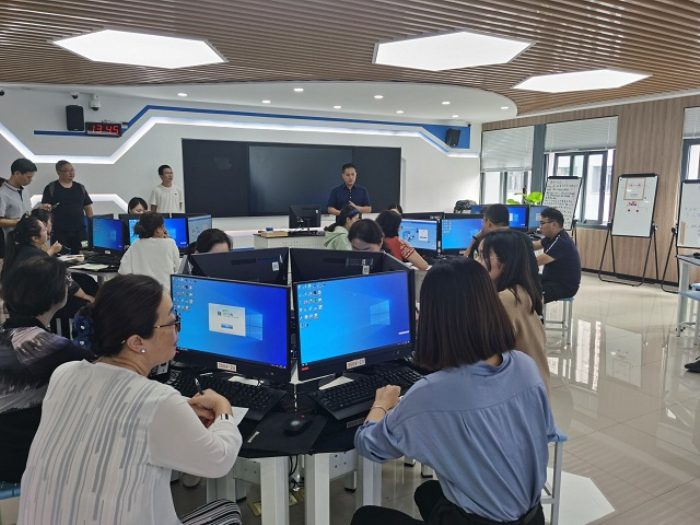 9.22商贸旅游系商贸酒店教研组开展学习实训教学软件教研活动2.jpg